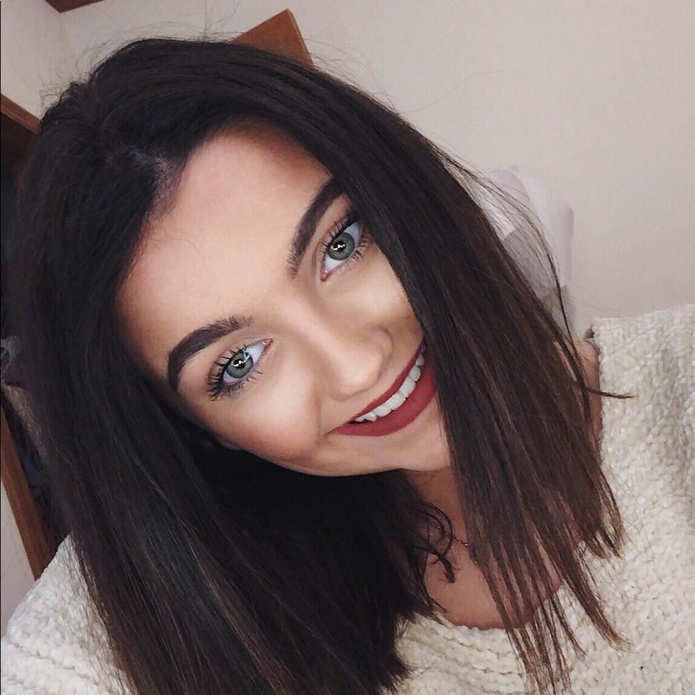 Meet your Posher, Haley